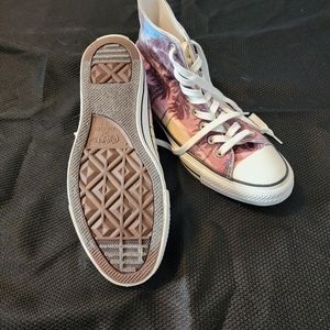 Hi top Converse with a Hawaiian theme